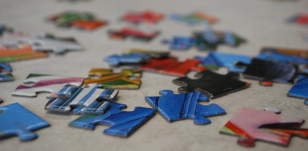 playing puzzles in lockdown